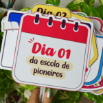 12 plaquinhas Escola de pioneiros